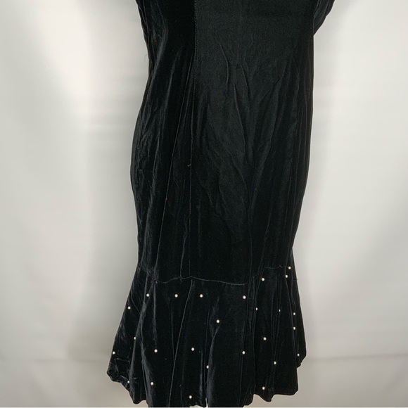 VINTAGE adorable velvet dress. - Picture 10 of 15